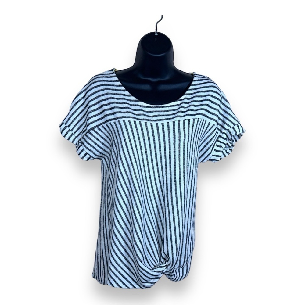 MEDIUM GYFT BLACK WHITE STRIPED TOP CLASSIC COASTAL CASUAL SHORT SLEEVE TWIST